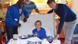 Image for news article New York Mets Surprise Blythedale Patient with Gifts, "Get Well" Message