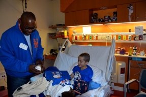 Image for news article New York Mets Surprise Blythedale Patient with Gifts, "Get Well" Message