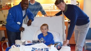 Image for news article New York Mets Surprise Blythedale Patient with Gifts, "Get Well" Message