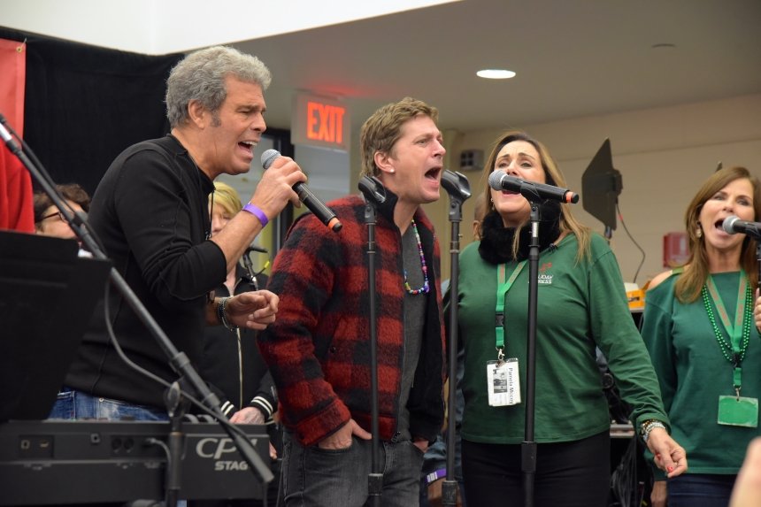 Image for news article  WCBS-FM Holiday Benefit for Blythedale Brings in Big Performers, Big Funds